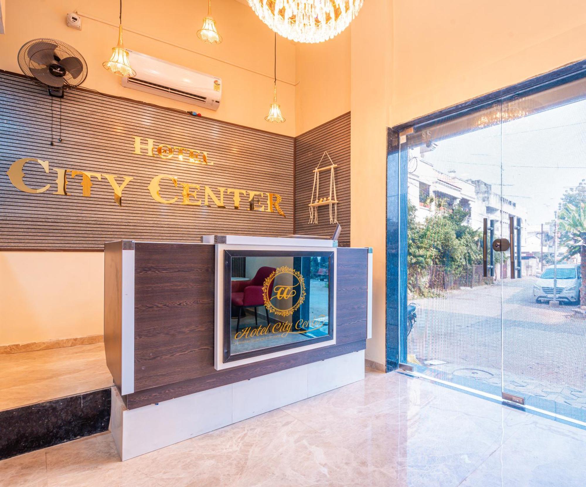 Treebo City Center Sakardara Luaran gambar